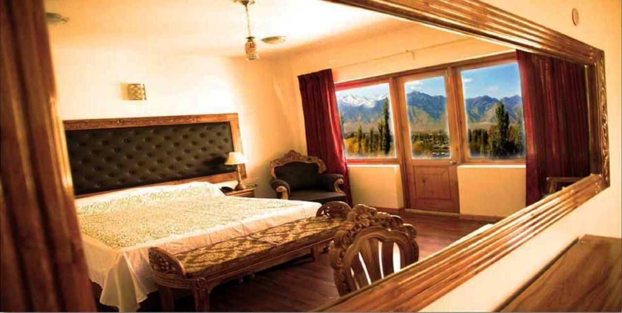 Hotel Grand Himalaya Leh Extérieur photo