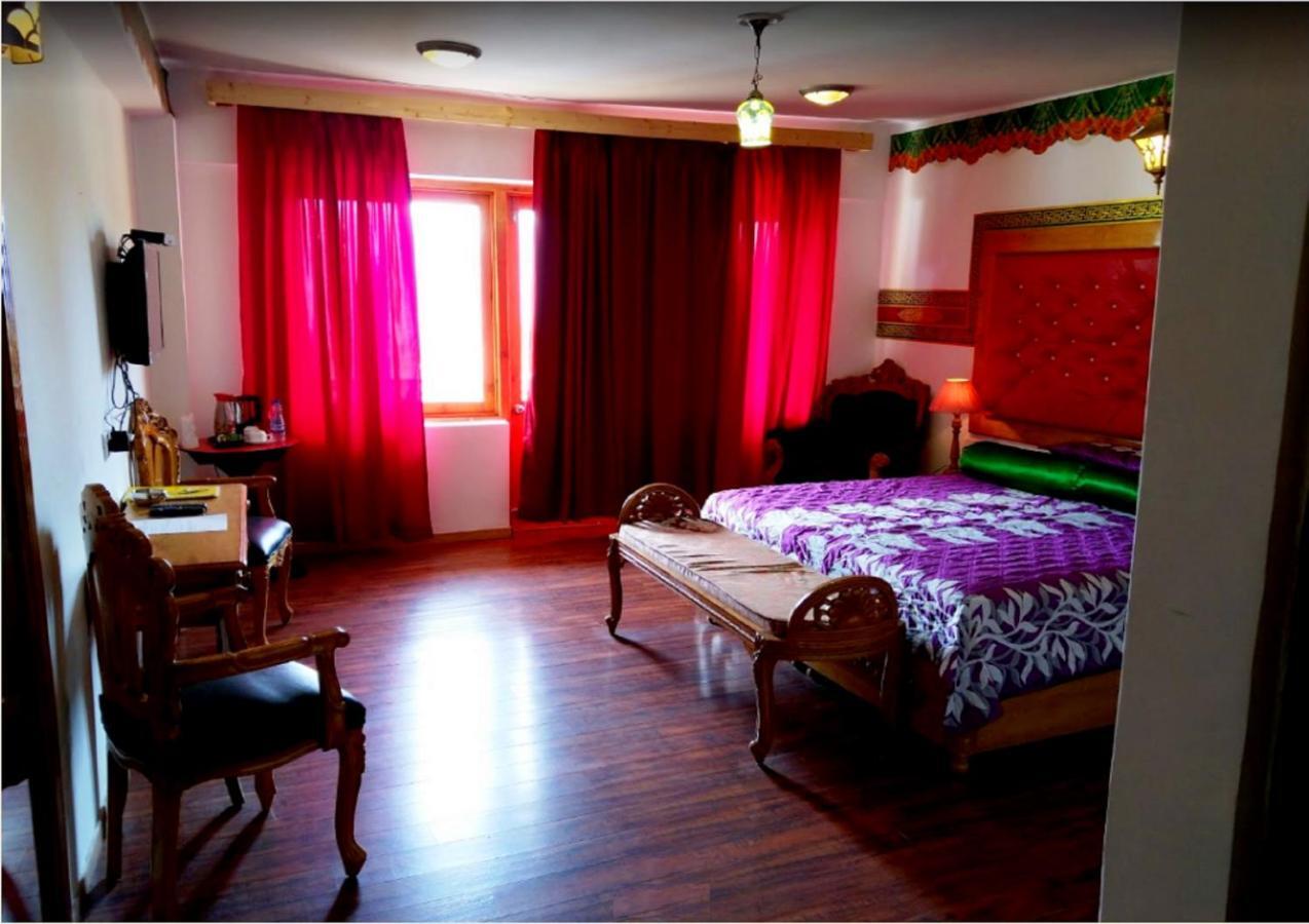 Hotel Grand Himalaya Leh Extérieur photo